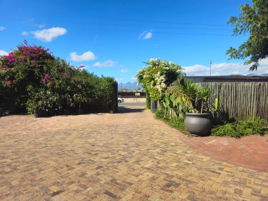 1 Bedroom Property for Sale in Stellenbosch Farms Western Cape